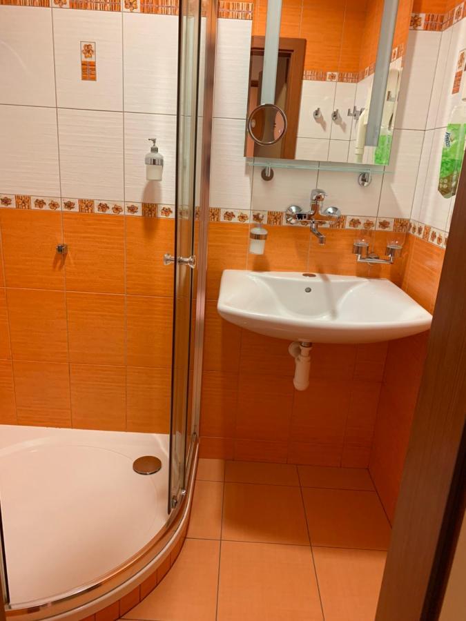 Penzion U Splavu Břeclav Eksteriør bilde